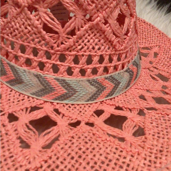 CLEARANCE🌸! Lucca straw rancher - Picture 2 of 2